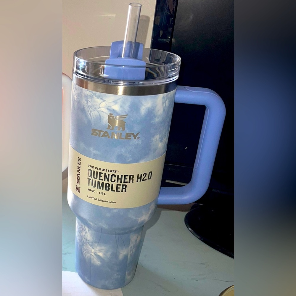 BNWT Ocean Tye dye Stanley Tumbler